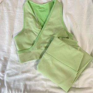 Fabletics Aloe Green Ribbed Sports Bra and Leggings Set 🌿
